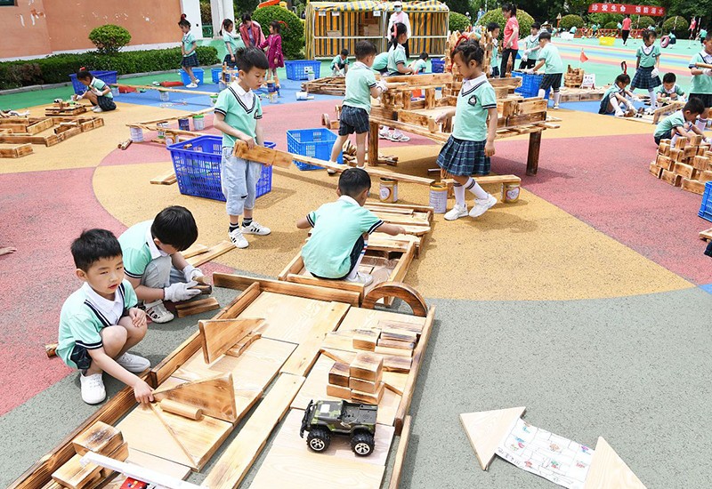 幼兒托育機(jī)構(gòu)戶外游戲活動 150.jpg